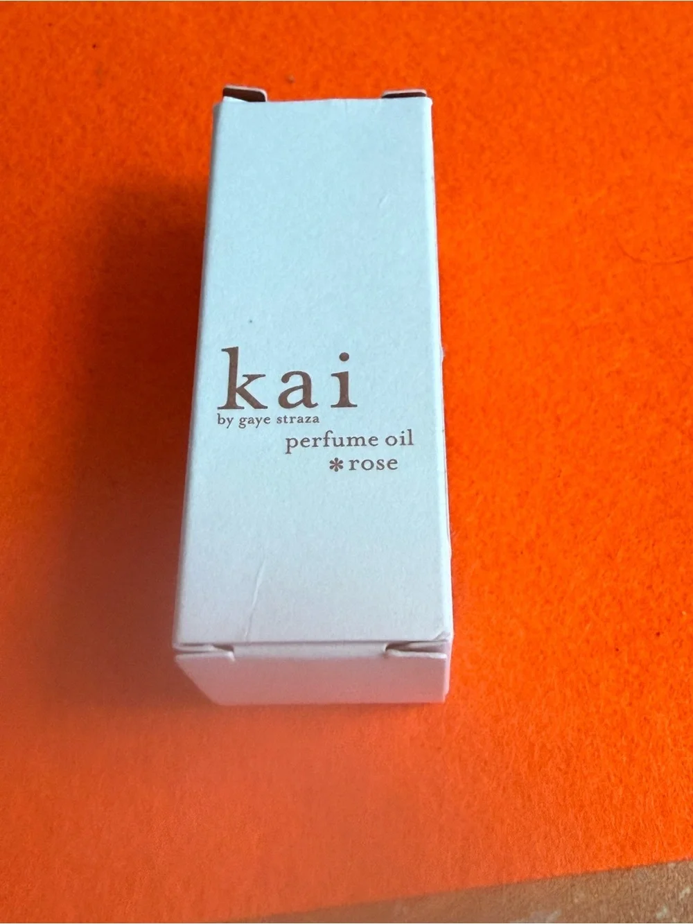 Kaii Rose Perfume Oil - White Box